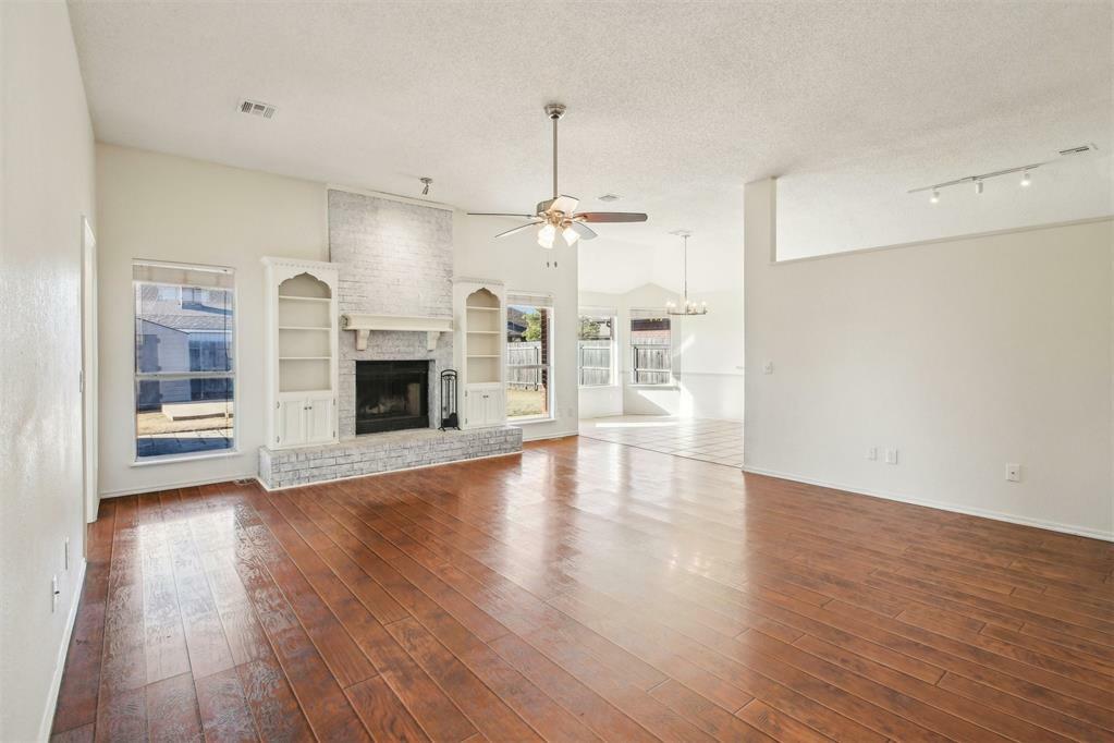 Property Photo:  2613 N Lincoln Avenue  OK 73160 