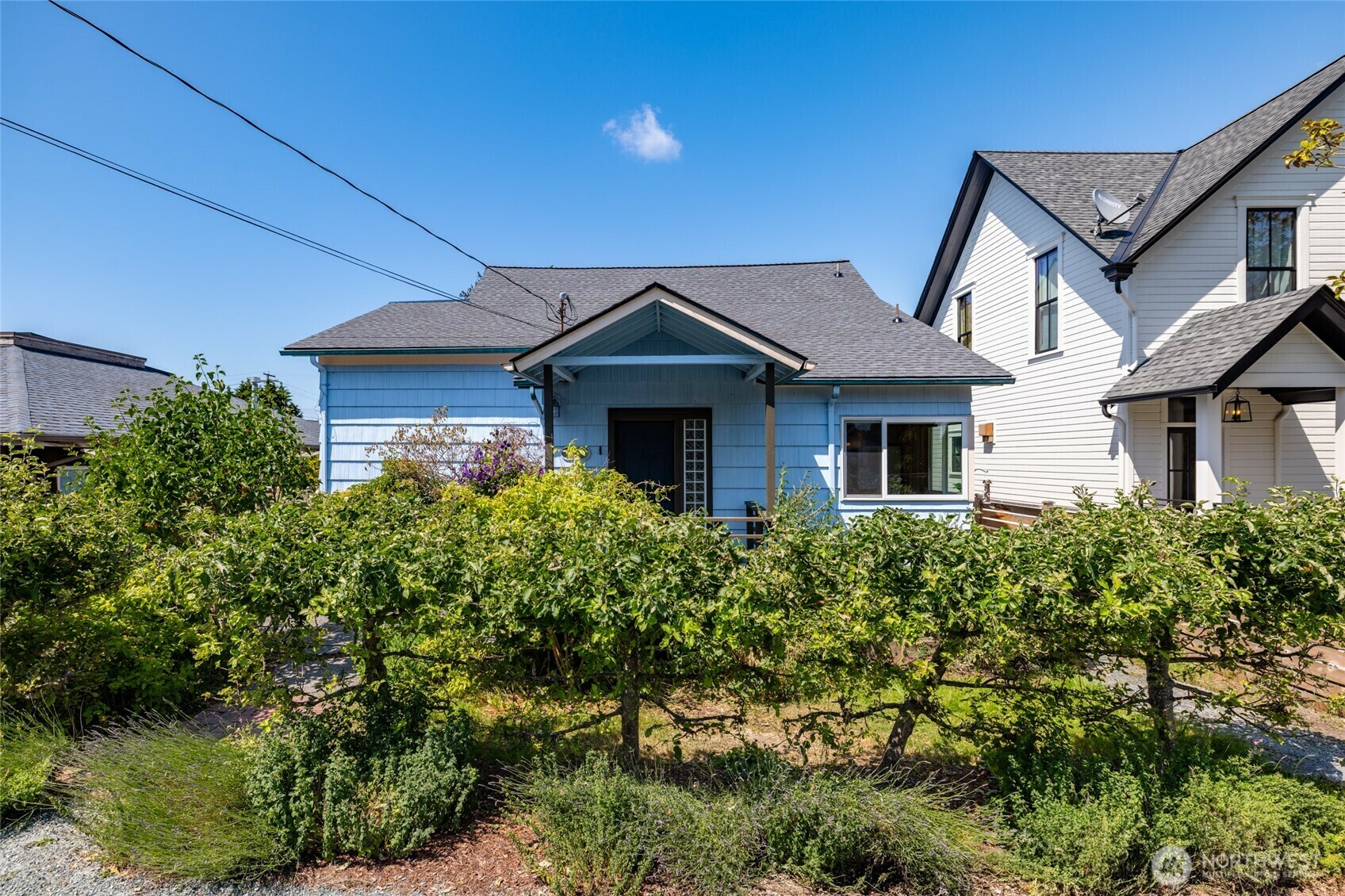 Property Photo: 307 Center St WA 98257