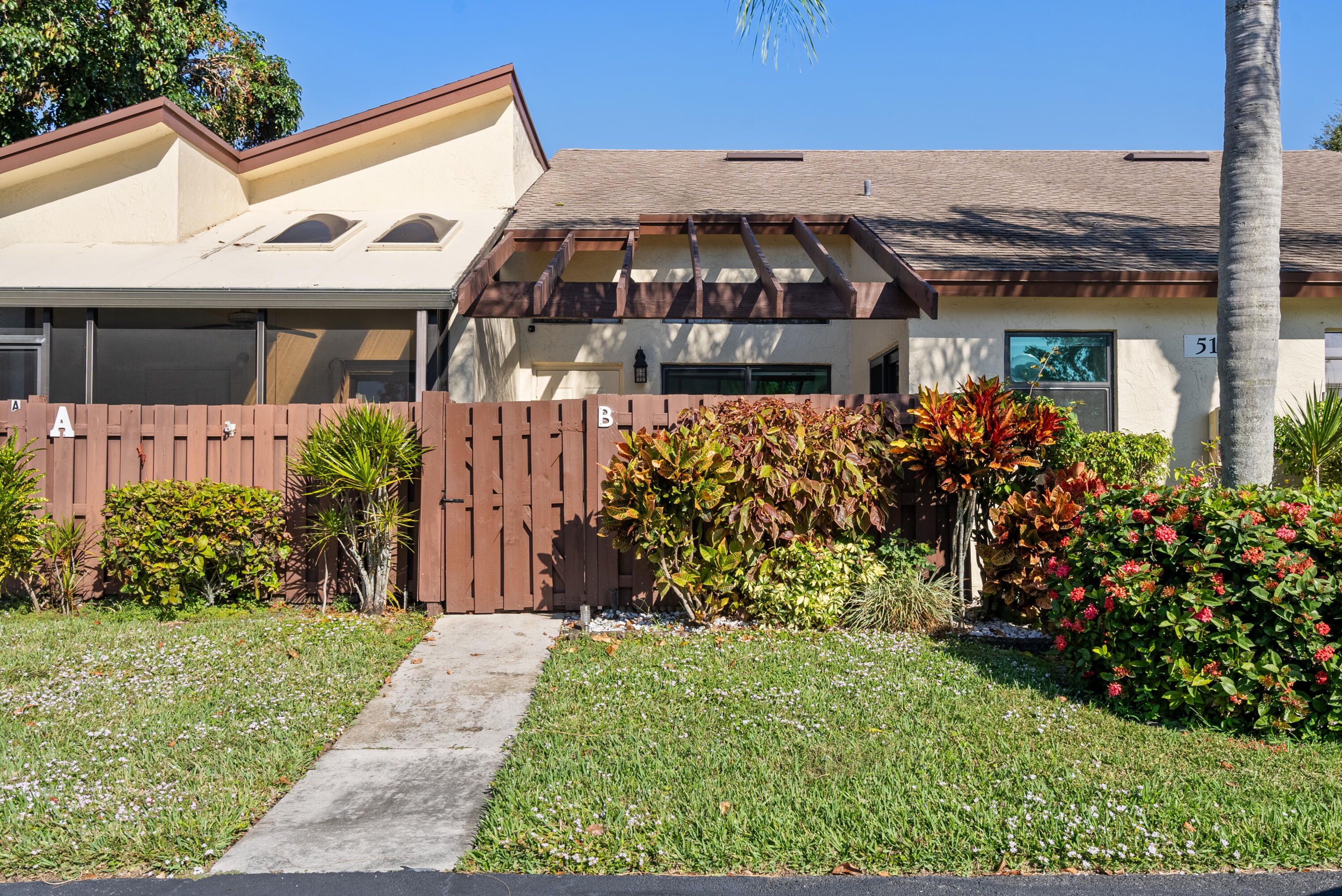 Property Photo: 5110 Nesting Way B FL 33484