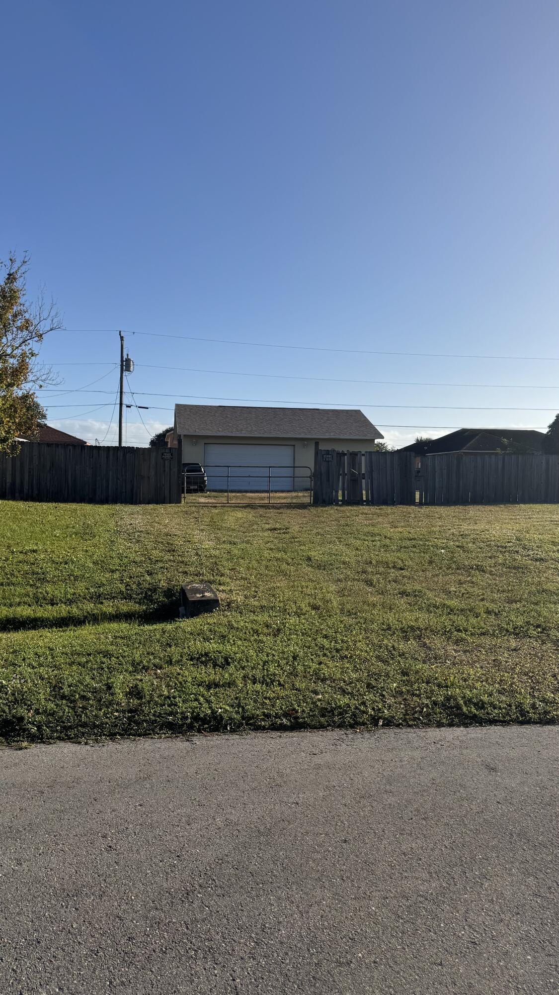 Property Photo: 3851 SW Janiga Street FL 34953