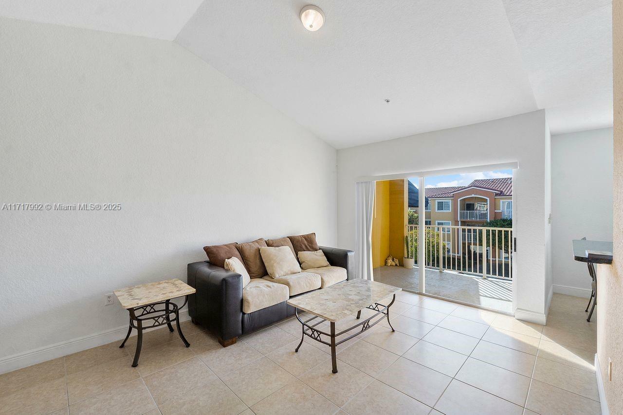 Property Photo:  20930 SW 87th Ave 305  FL 33189 