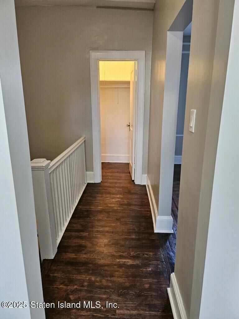 Property Photo:  90 Oxford Place 2C  NY 10301 