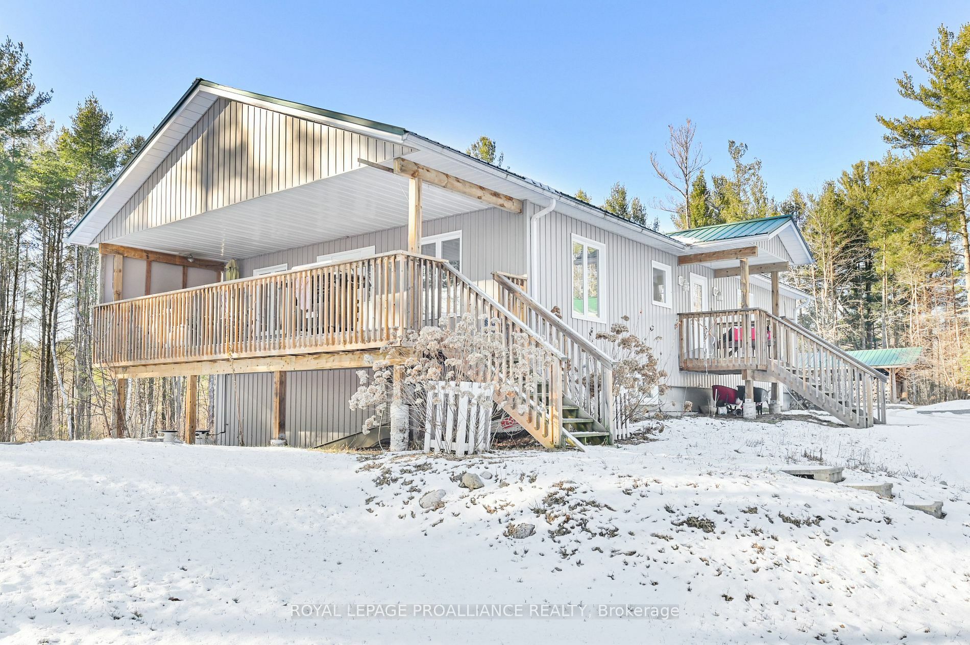 Property Photo:  112 Moores Rd  ON K0K 3J0 