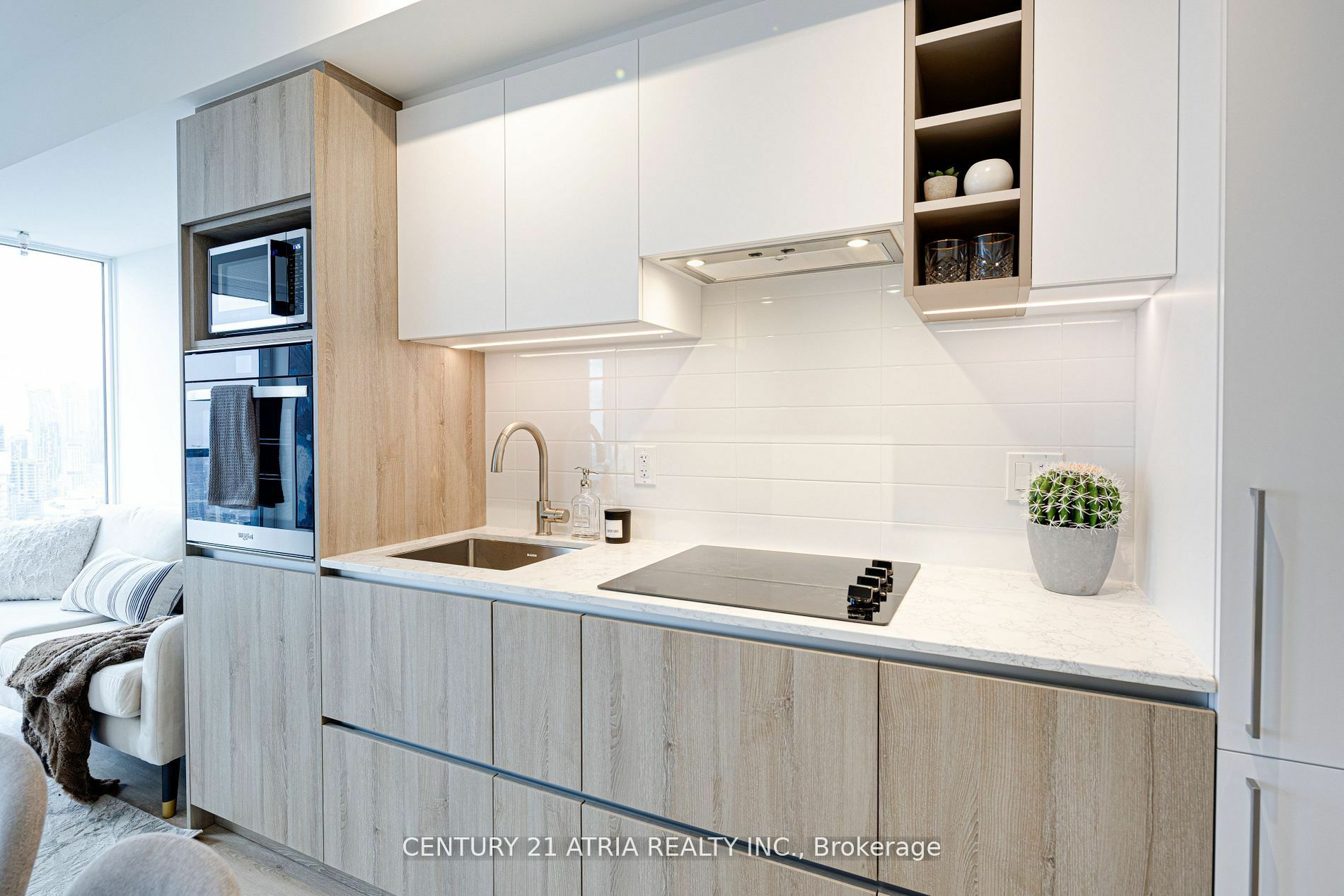 Property Photo:  319 Jarvis St 4617  ON M5B 0C8 