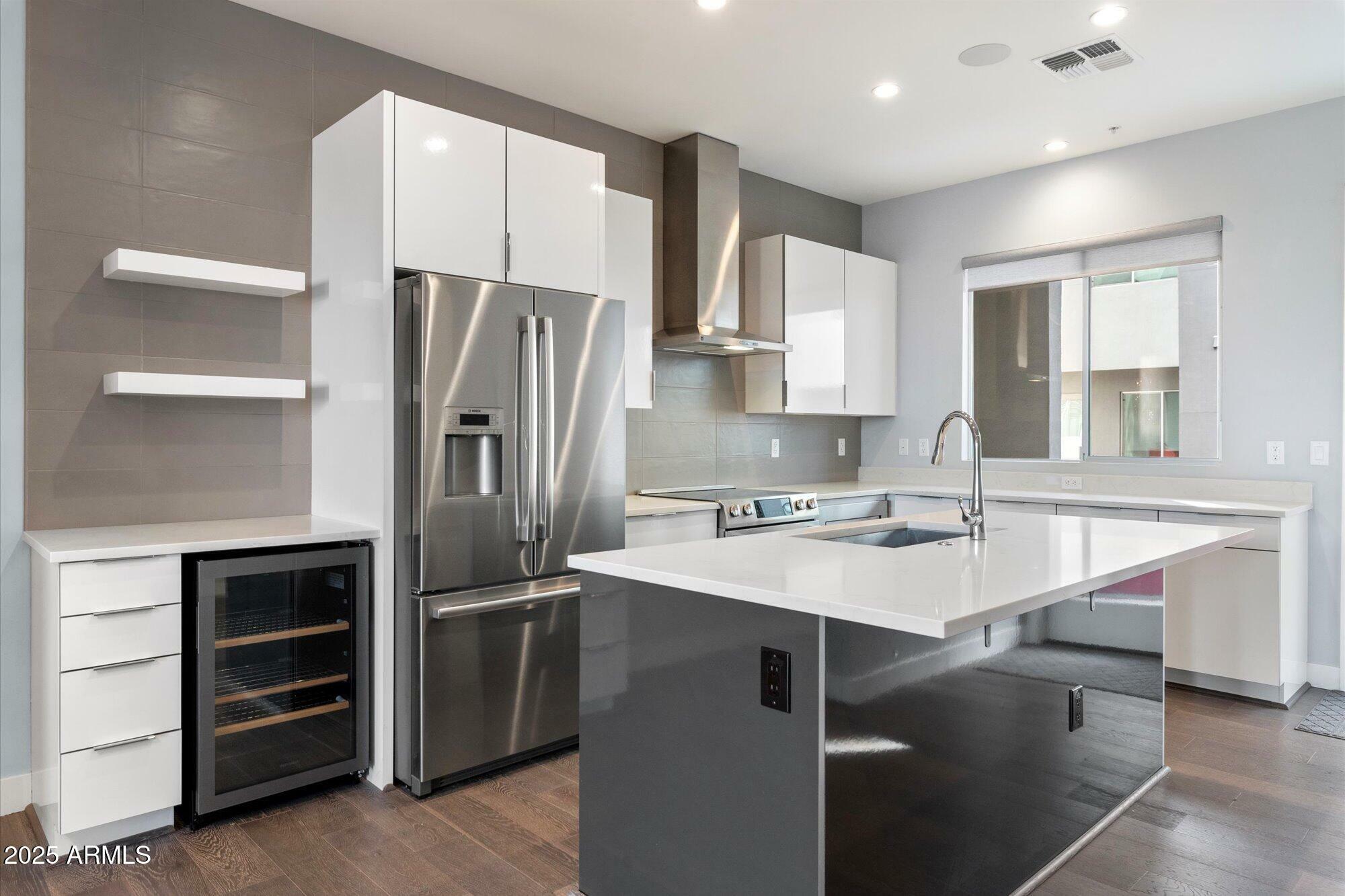 Property Photo: 16510 N 92nd Street 1003 AZ 85260