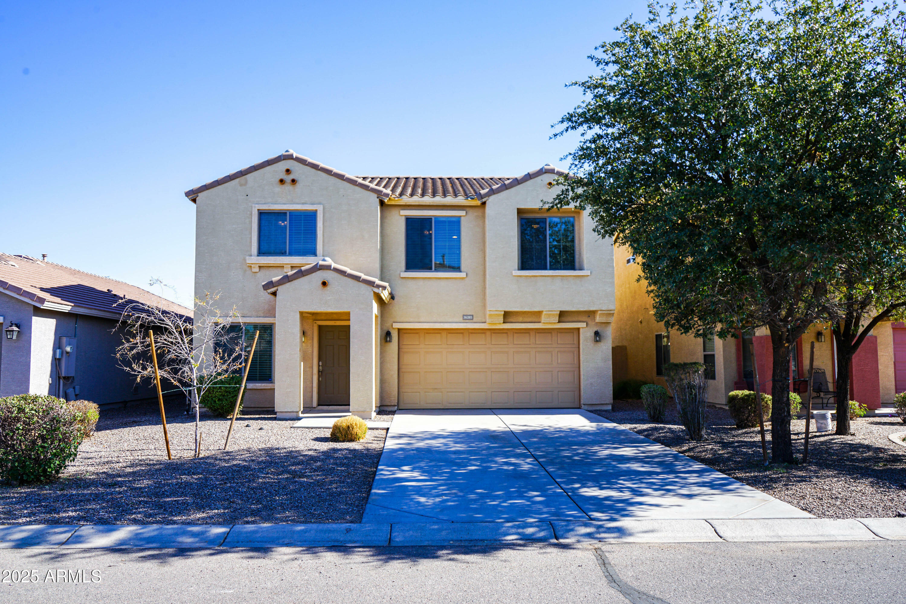 Property Photo:  36285 N Mirandesa Drive  AZ 85143 