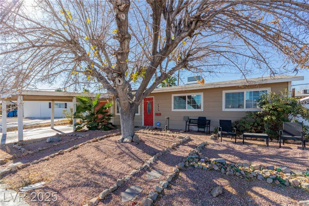 Property Photo:  2828 Richfield Boulevard  NV 89102 