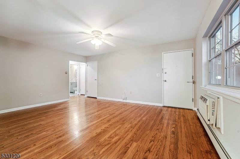 Property Photo:  19 Savage Rd U35e3  NJ 07834 