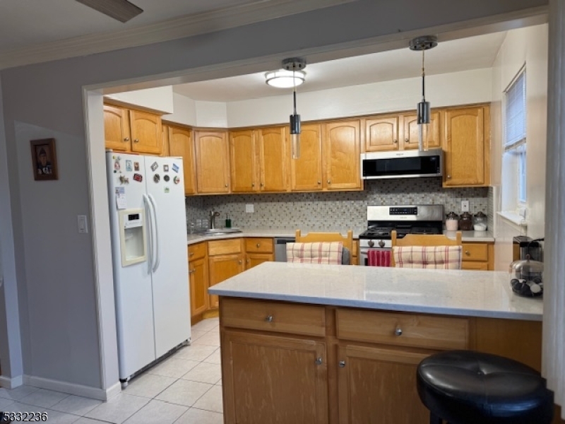 Property Photo:  66 Manchester Ct  NJ 07470 