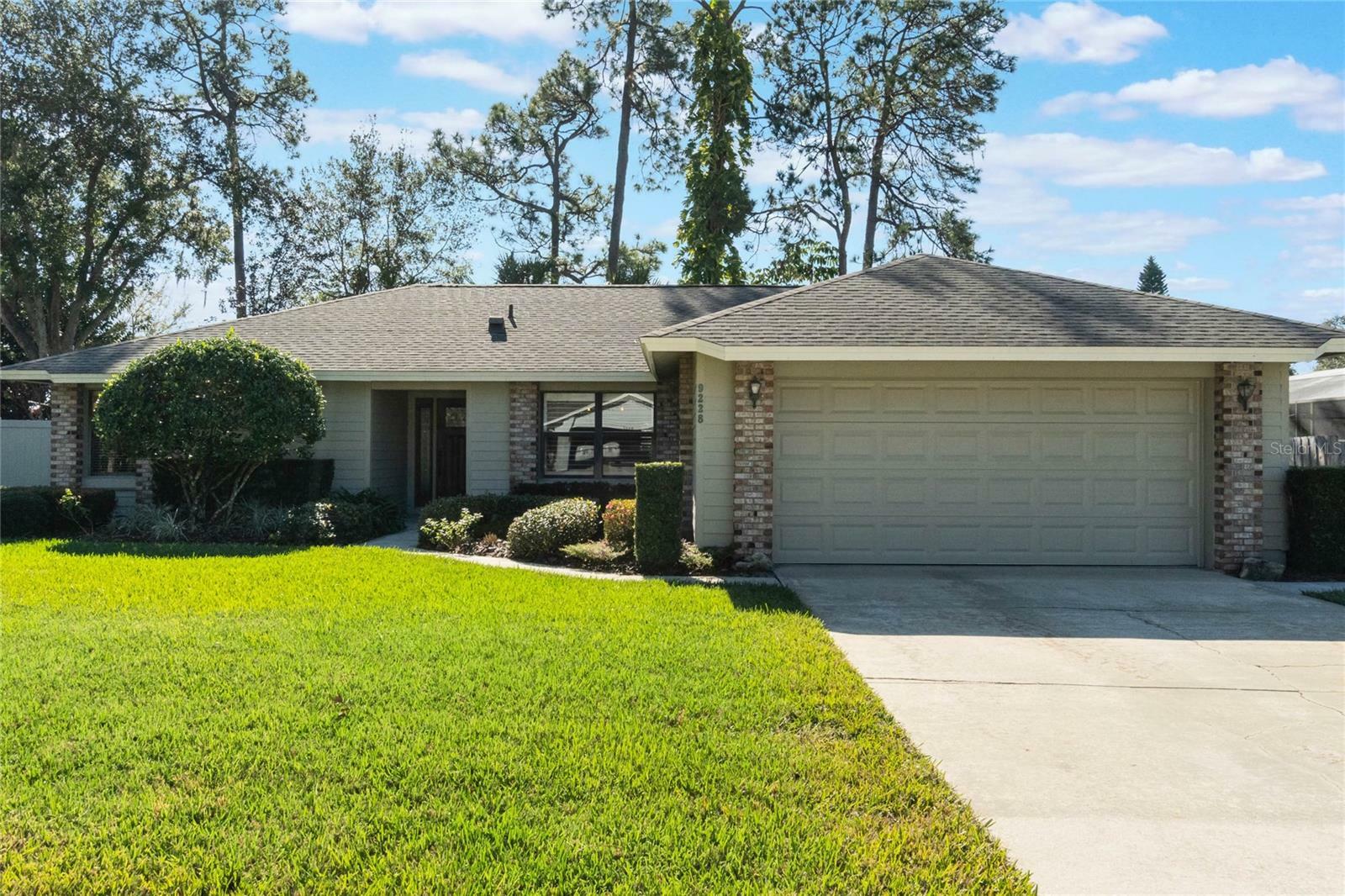 Property Photo:  9228 Palm Tree Drive  FL 34786 