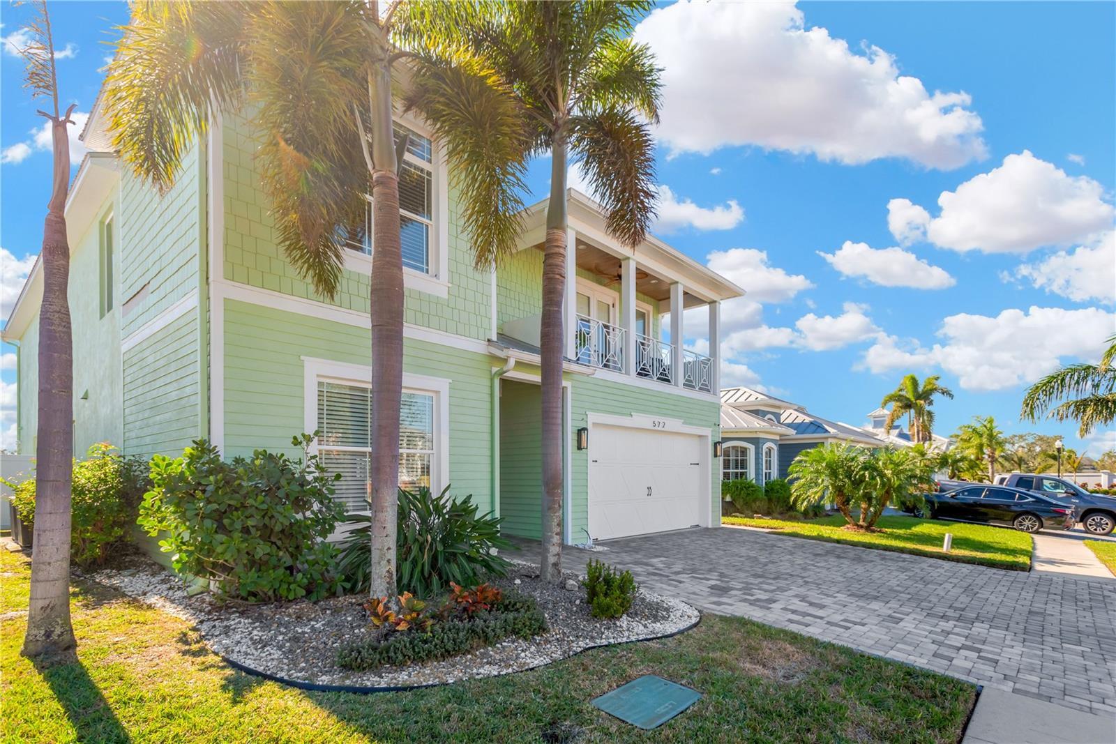 Property Photo: 572 Bimini Bay Boulevard FL 33572