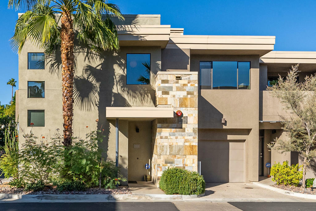 Property Photo:  880 E Palm Canyon Drive 203  CA 92264 