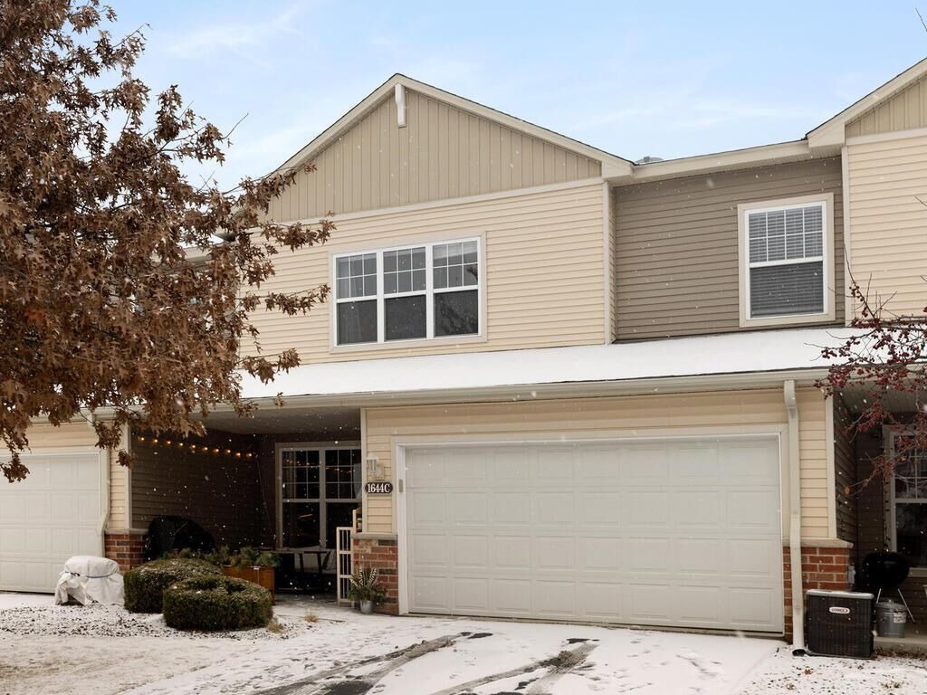 Property Photo:  1644 White Pine Way C  MN 55315 