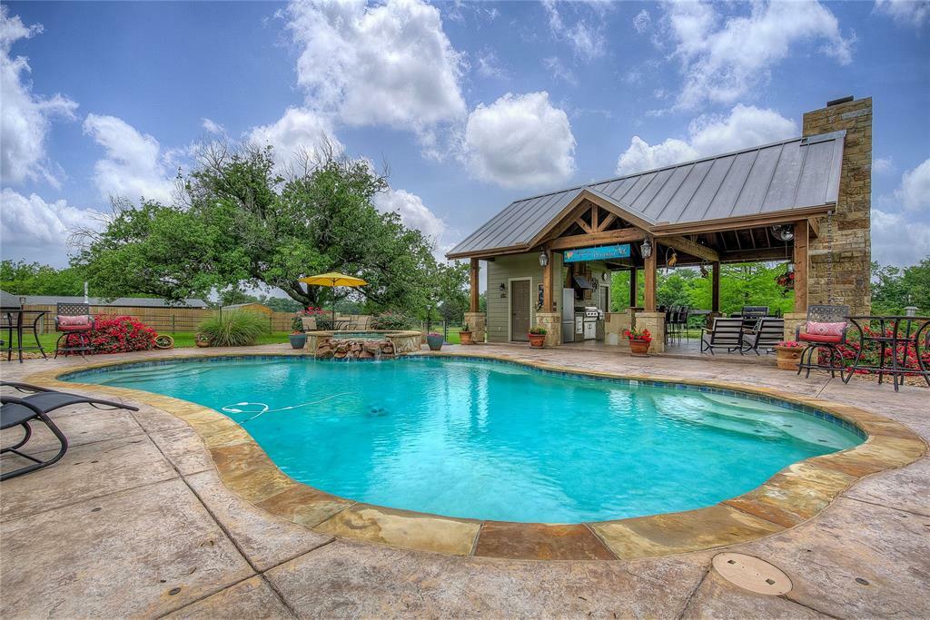 Property Photo: 349 County Road 2174 TX 75482