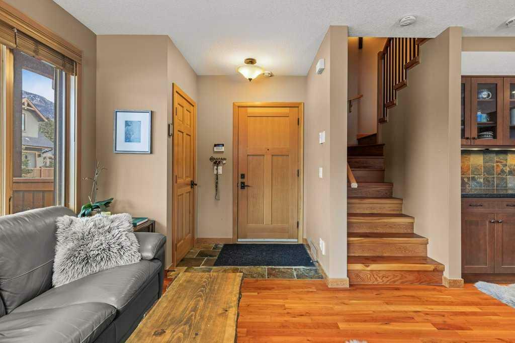 Photo de la propriété:  702 4th Street 202  AB T1W 2L4 