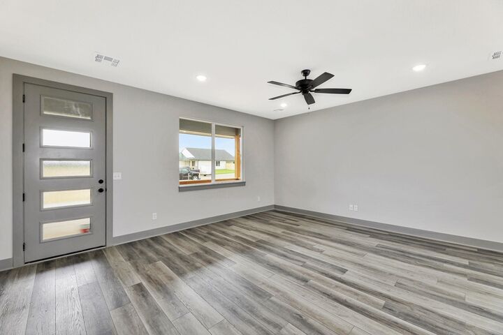 Property Photo: 5530 W 42nd Street South KS 67215