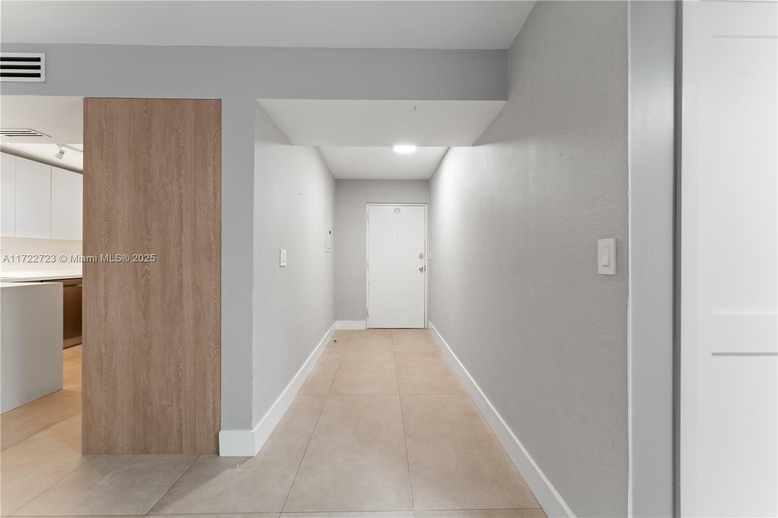 55 Ocean Lane Dr 1031  Key Biscayne FL 33149 photo