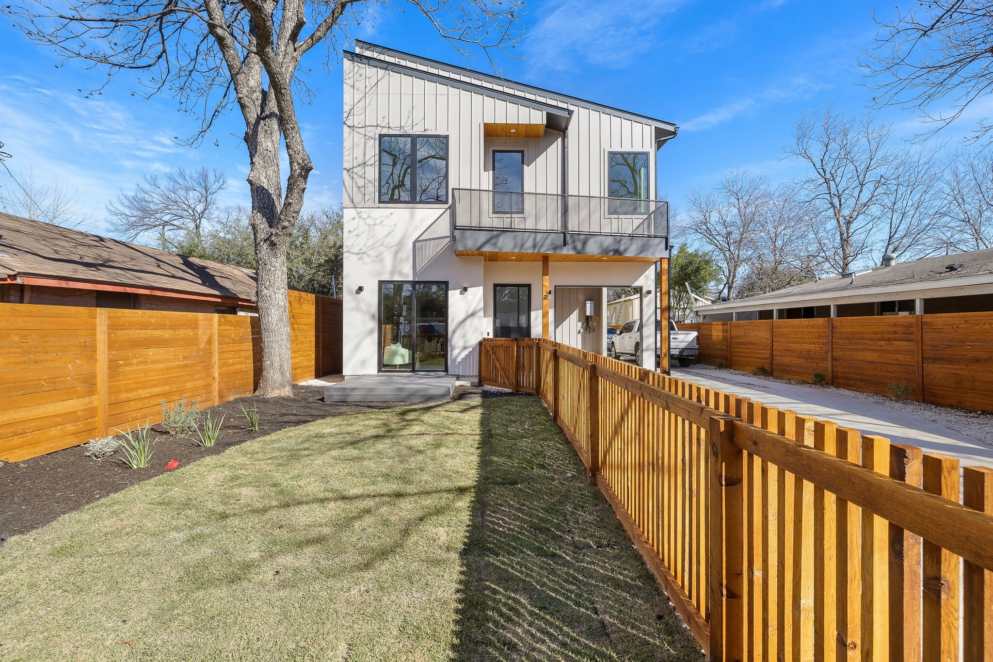 Property Photo:  2906 E 4th Street 2  TX 78702 