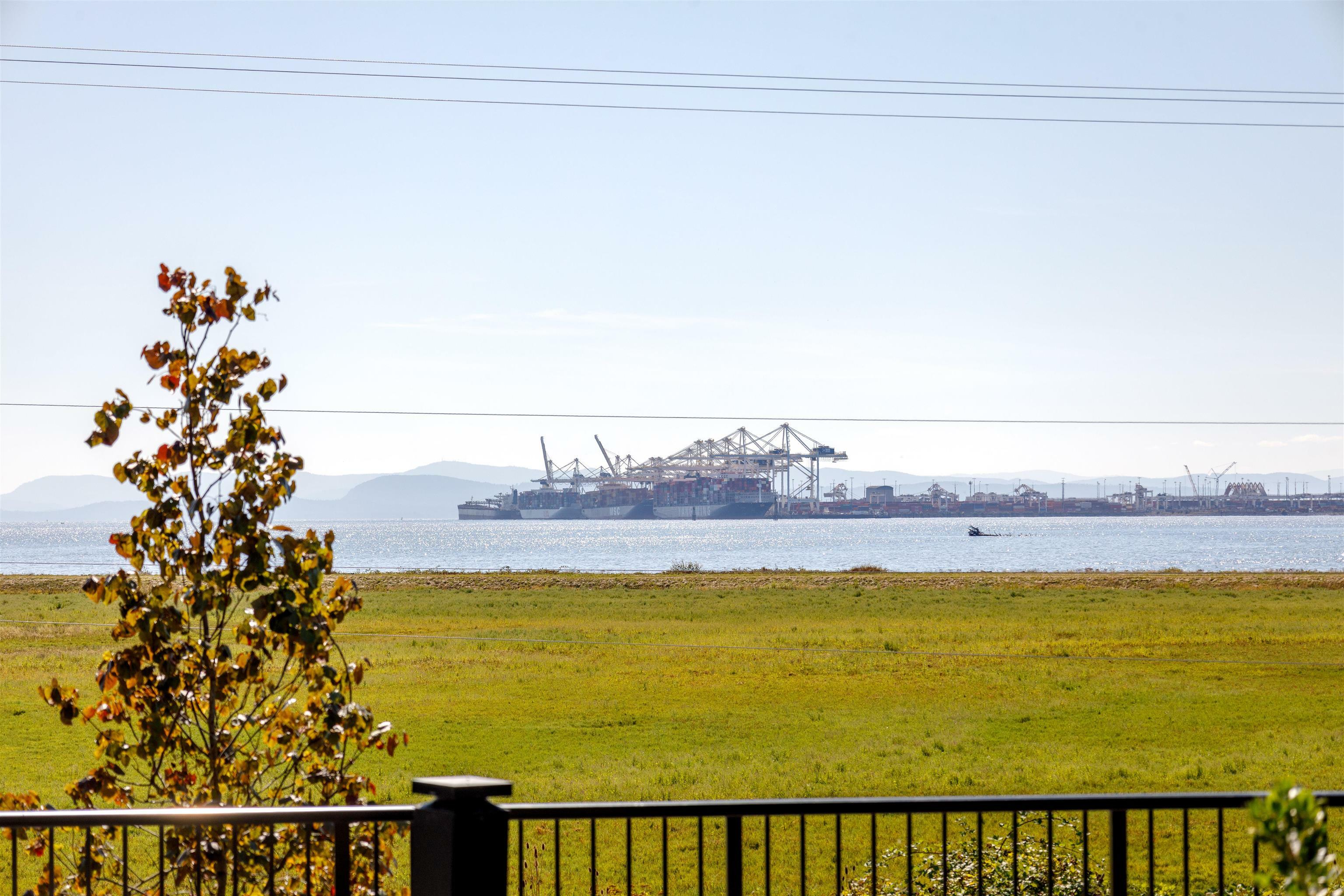 2431 Rabbit Drive 501  Tsawwassen BC V4M 0G5 photo