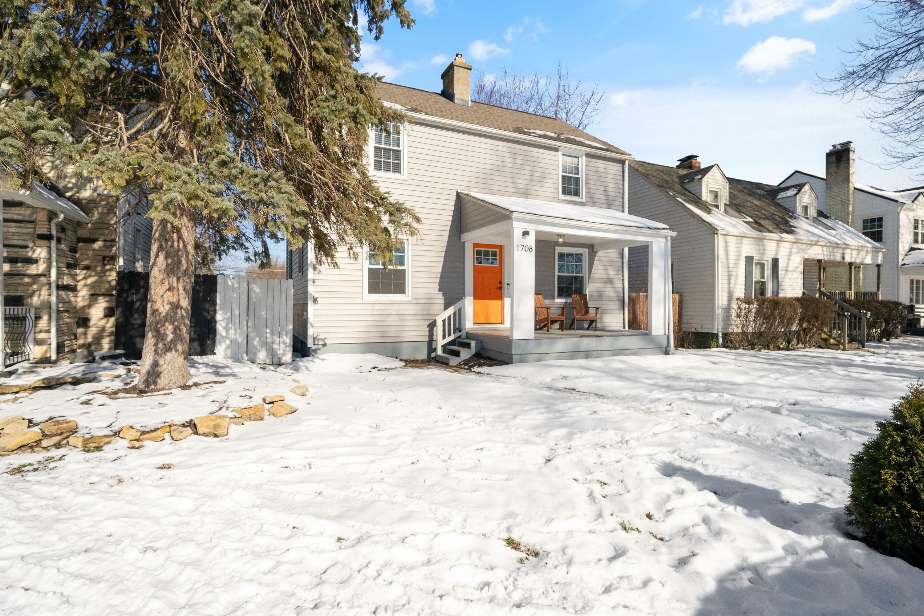 Property Photo:  1708 Bide A Wee Park Avenue  OH 43205 