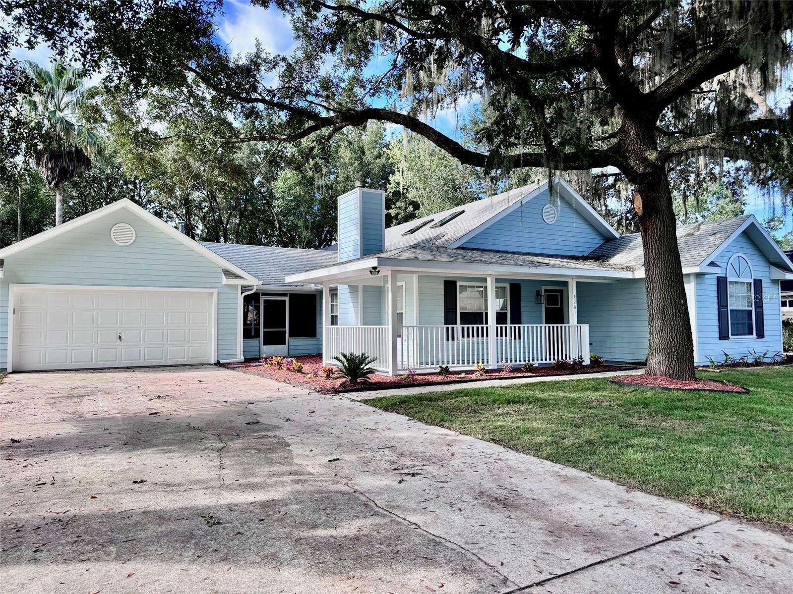 Property Photo: 4201 NW 59th Avenue FL 32653