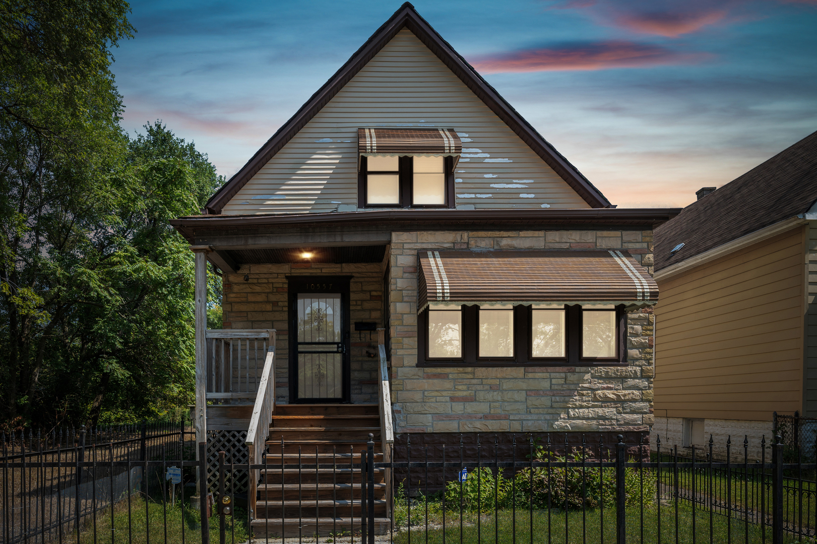 10557 S Perry Avenue  Chicago IL 60628 photo