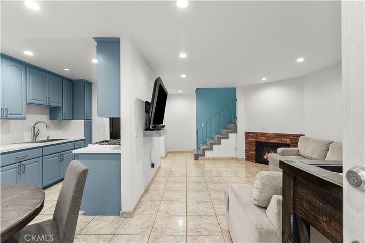 Property Photo: 14265 Terra Bella Street 12 CA 91402