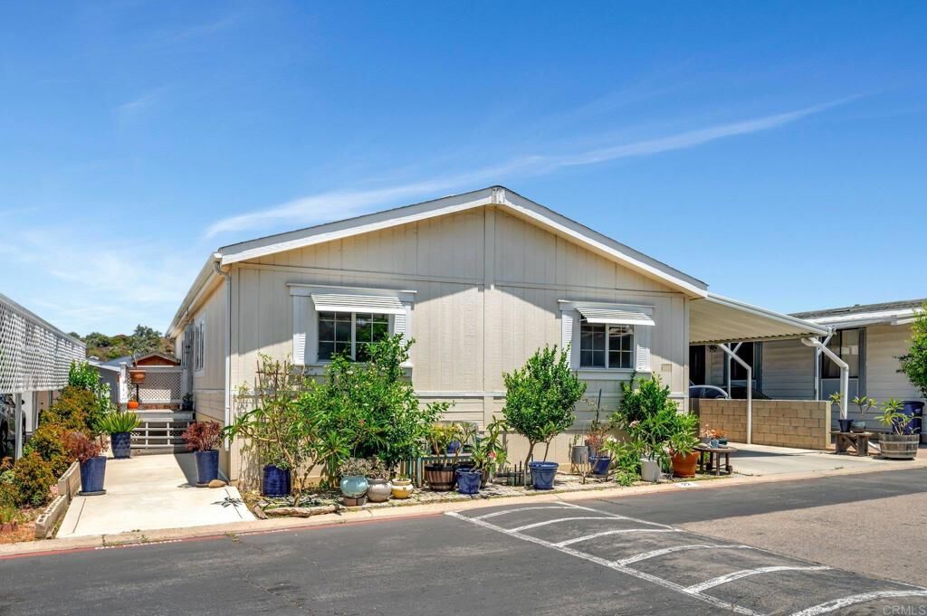 Property Photo:  500 Rancheros Drive 22  CA 92069 