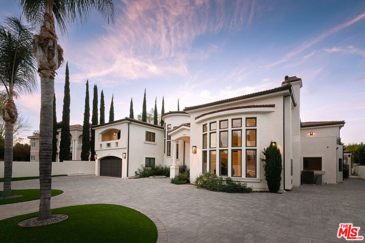 Property Photo: 5349 Aura Avenue CA 91356