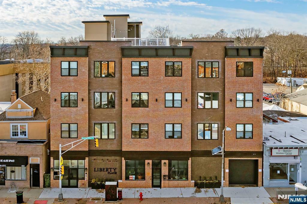 Property Photo: 660 Bloomfield Avenue 402 NJ 07003