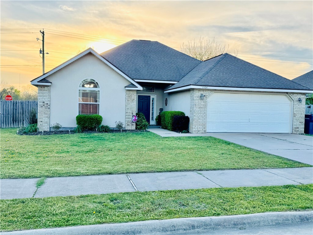 Property Photo: 1104 Lavona Lane AR 72761