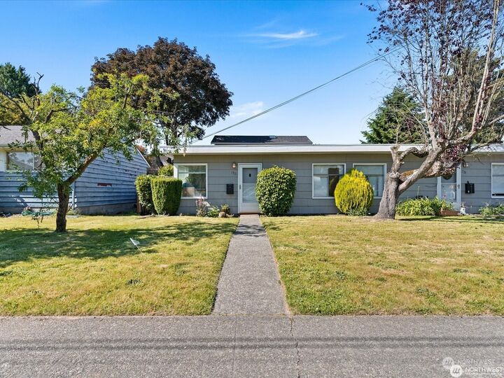 Property Photo:  732 -734 N 91st  WA 98103 