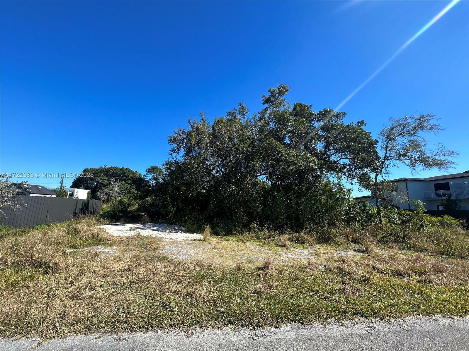 Property Photo:  113 SW  FL 33170 