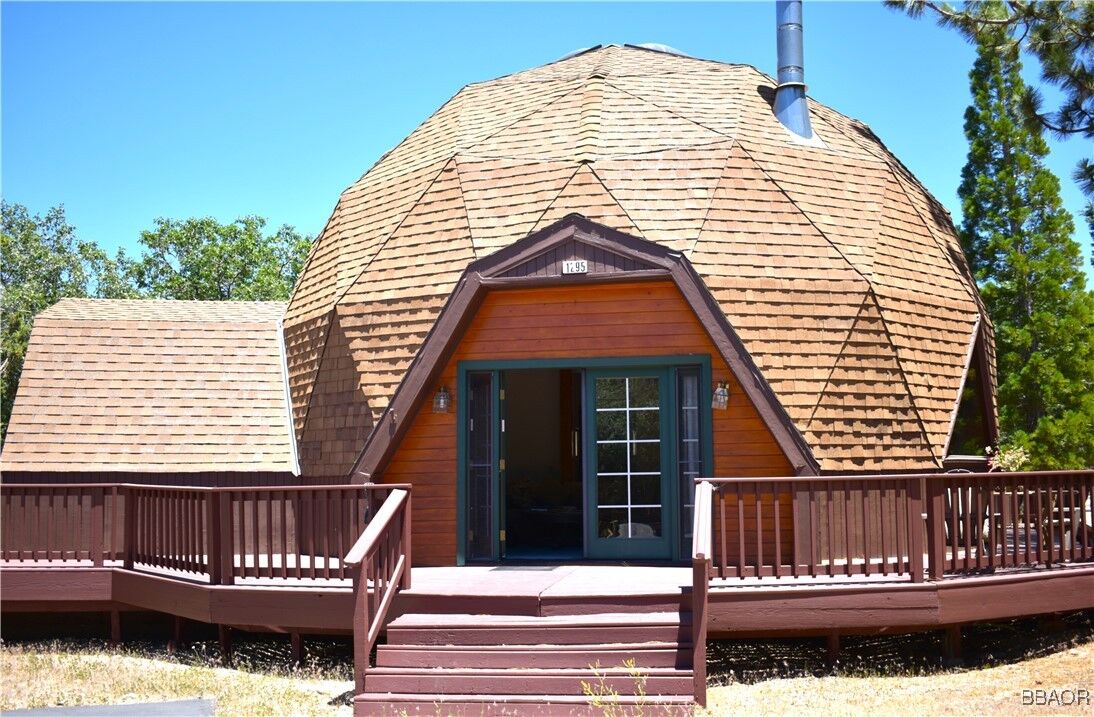 Property Photo:  1295 Luna Road  CA 92314 