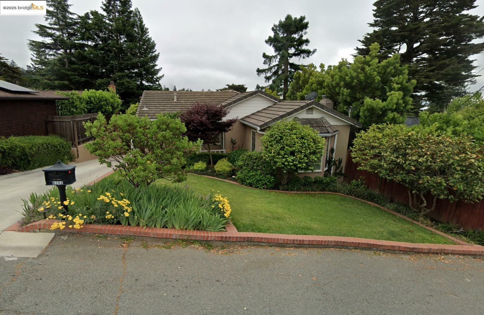 6288 Girvin Dr  Oakland CA 94611 photo