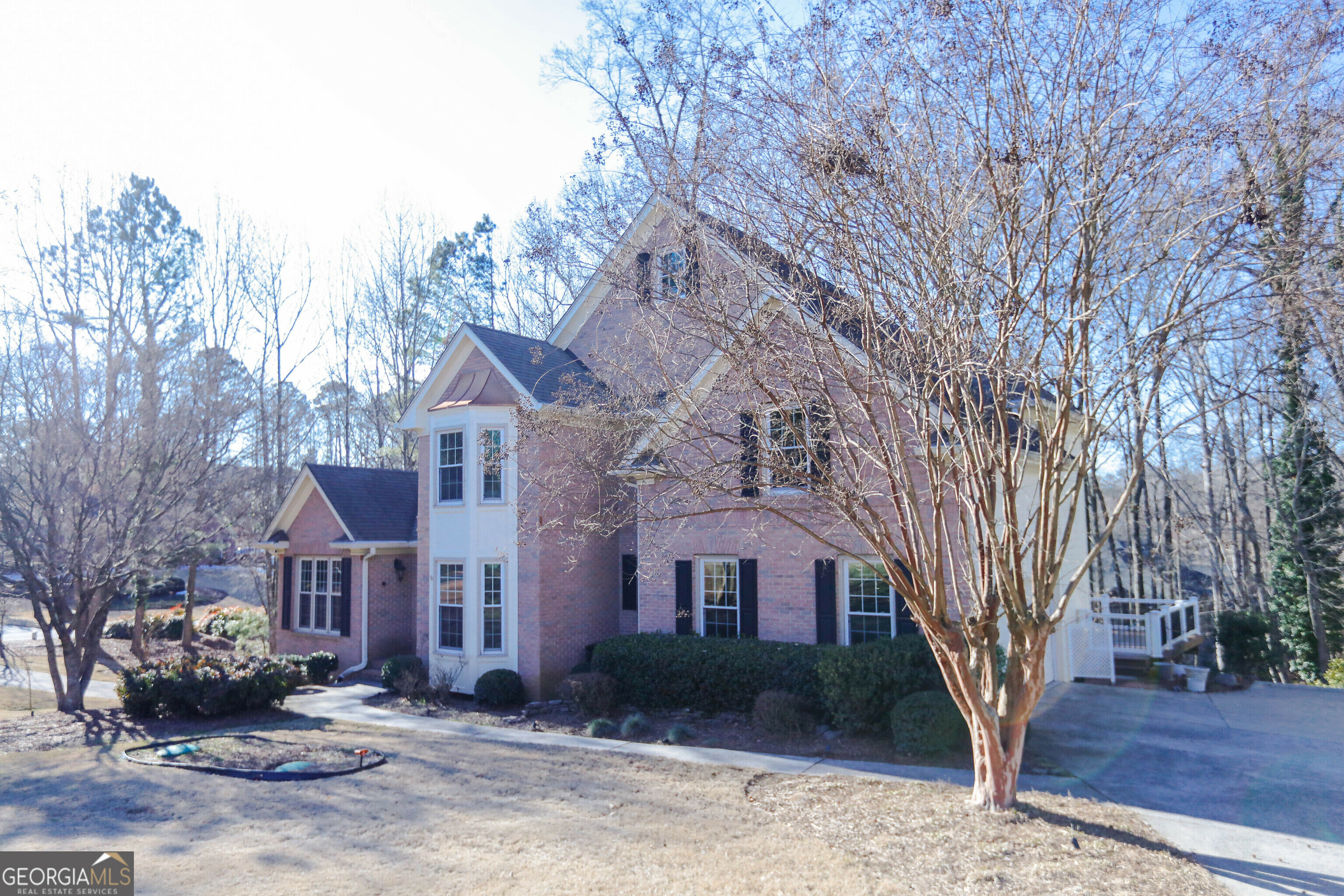 Property Photo: 1325 Starboard Way GA 30041