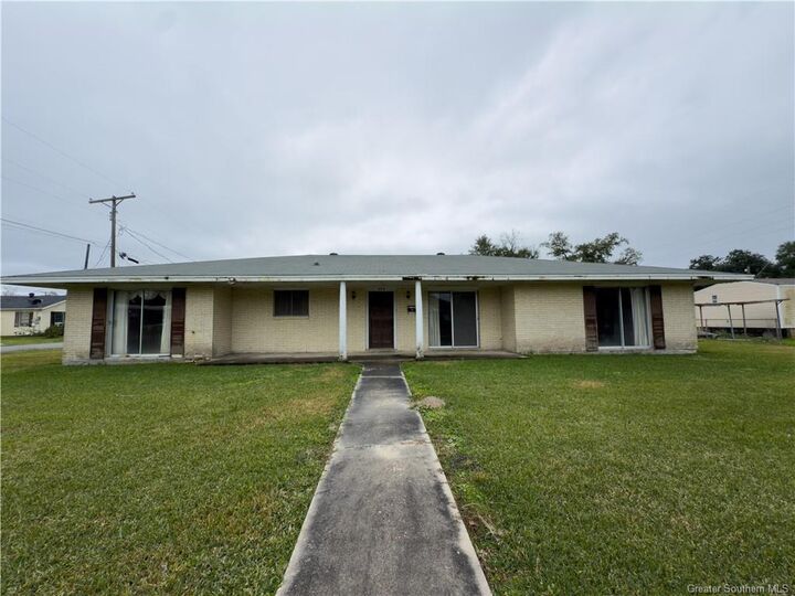 409 W Lyons Street  Sulphur LA 70663 photo