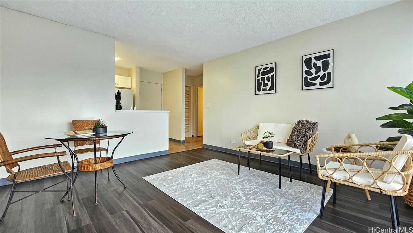 725 Piikoi Street 206  Honolulu HI 96814 photo