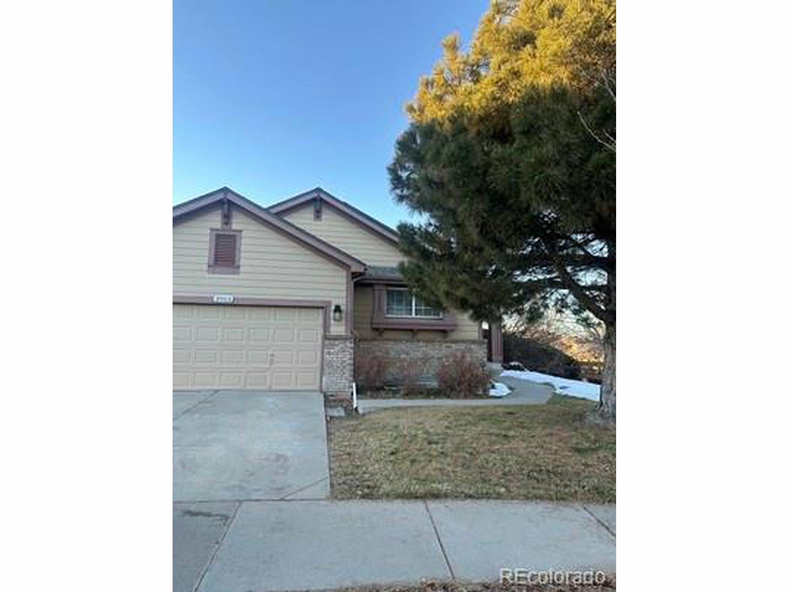 Property Photo:  3903 S Quemoy Ct  CO 80018 