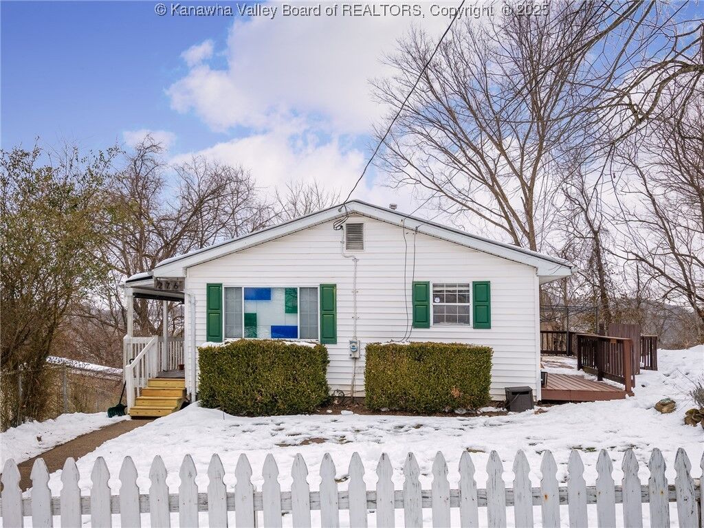 Property Photo:  276 Heath Street  WV 25311 