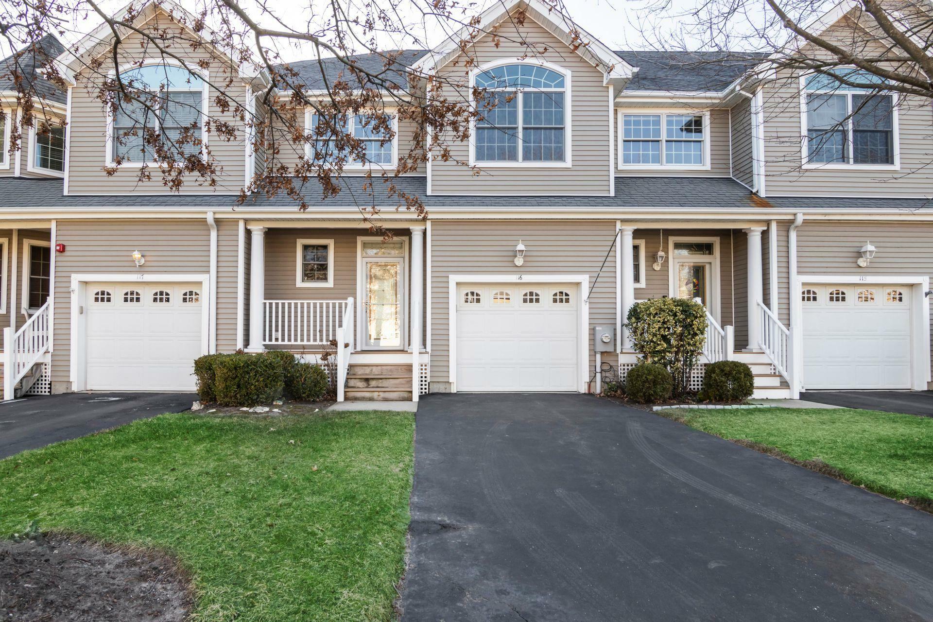 Property Photo:  116 Brianna Drive  NY 11733 