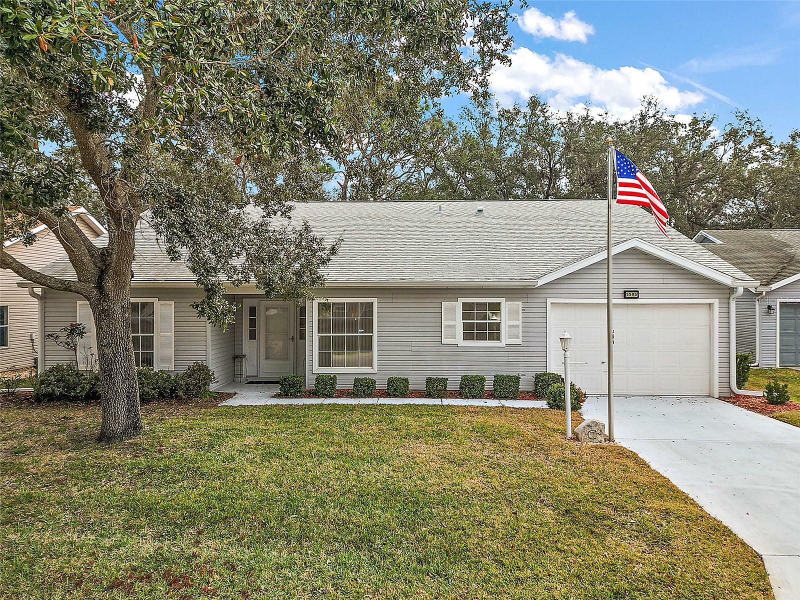 Property Photo: 5505 Tangelo Street FL 34748