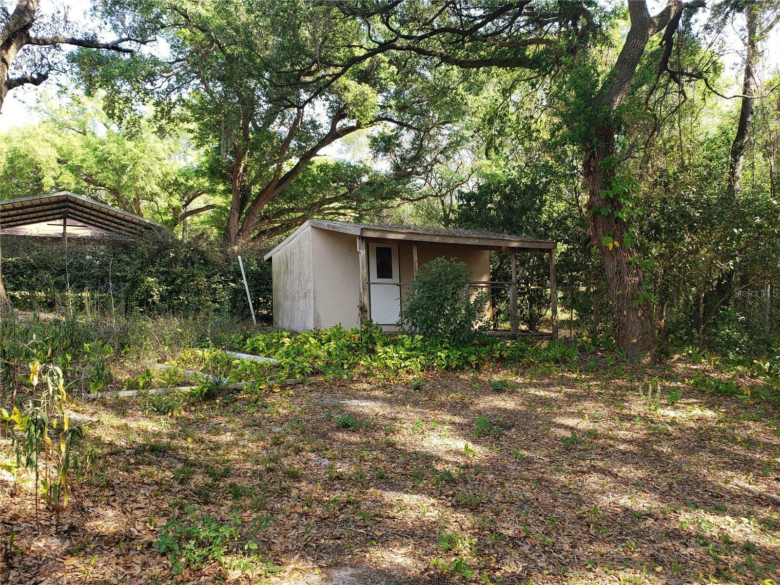 Property Photo:  2445 South Avenue  FL 34748 