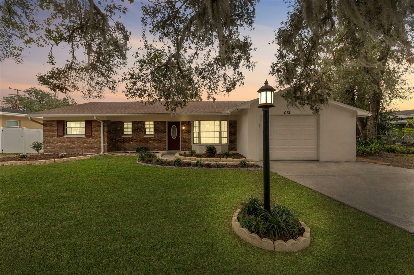 Property Photo:  413 Belle Claire Avenue  FL 33617 