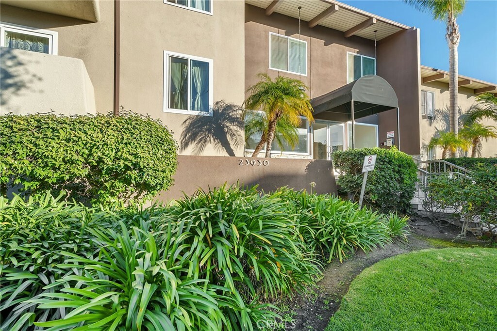 Property Photo: 23930 Los Codona 218 CA 90505