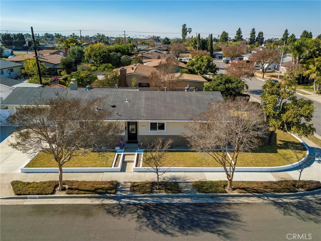 16631 Lucia Lane  Huntington Beach CA 92647 photo