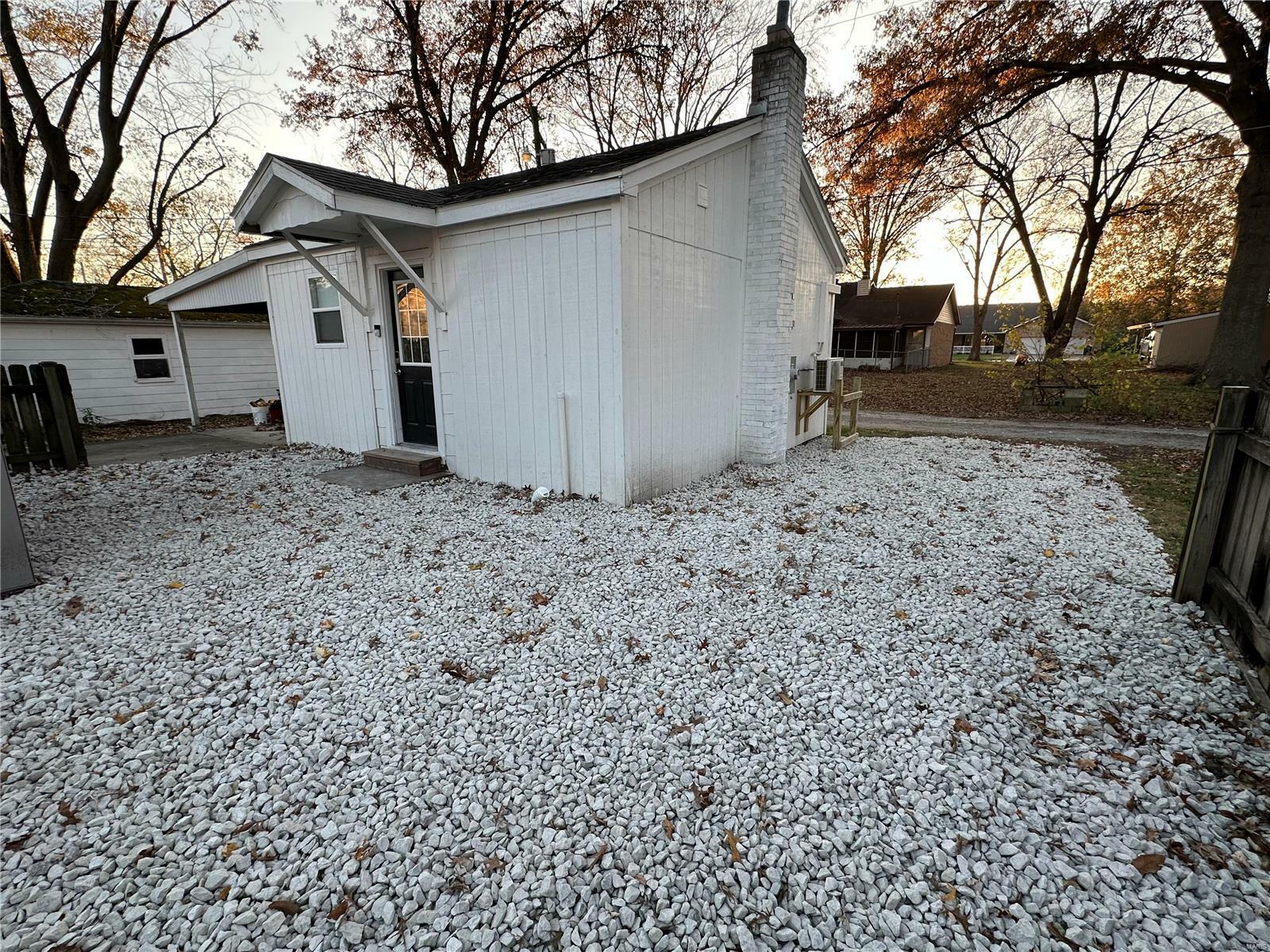 Property Photo:  509 N Jefferson Street Rear  IL 62258 