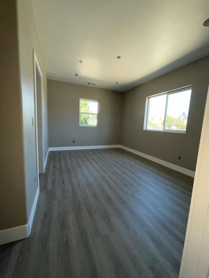 Property Photo: 9879 Twin Creeks Avenue CA 95219