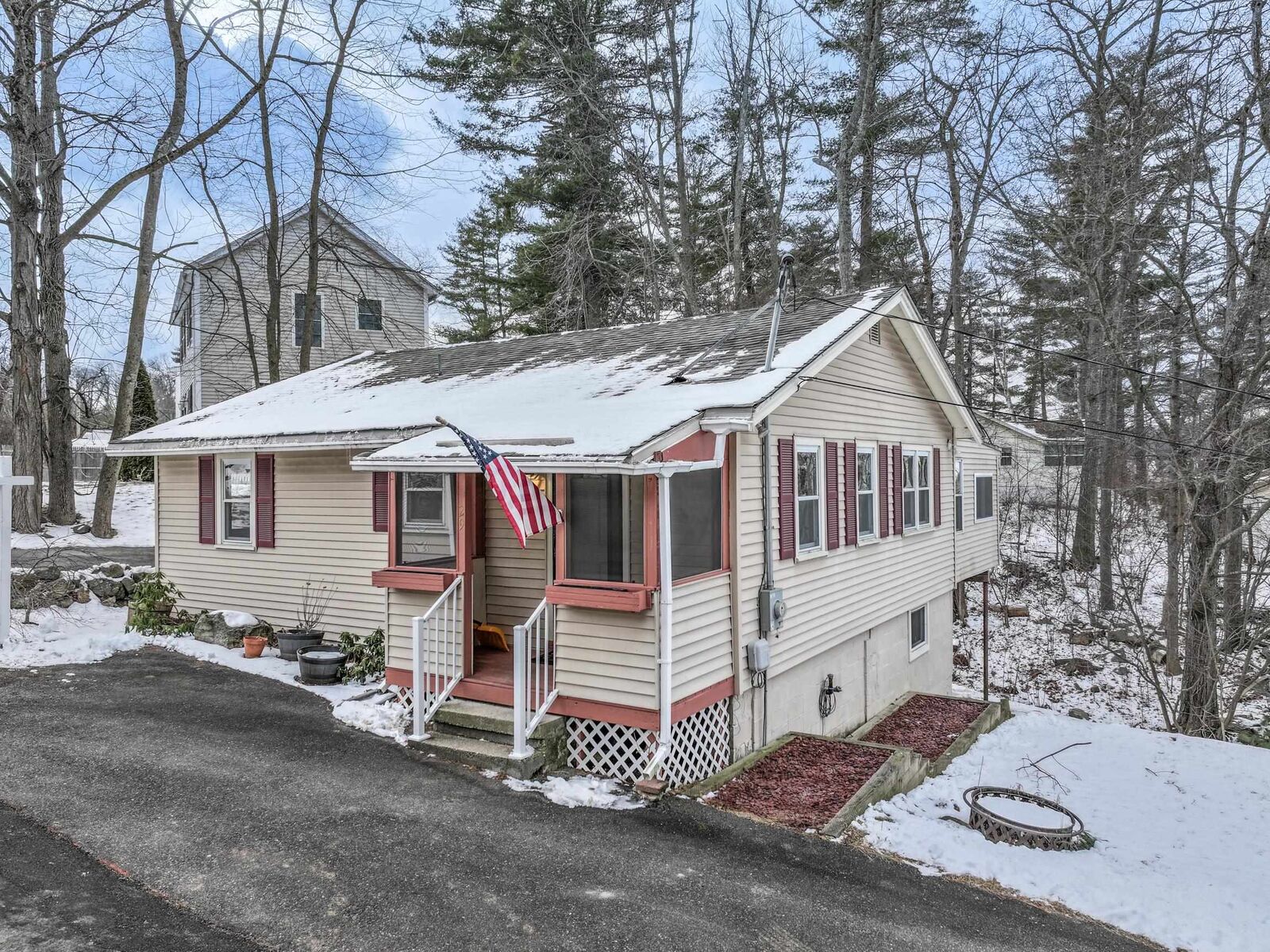 Property Photo: 29 Armstrong Road NH 03087