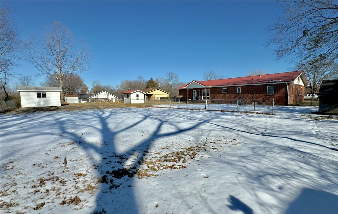 Property Photo:  1409 Mally Wagnon Road  AR 72701 